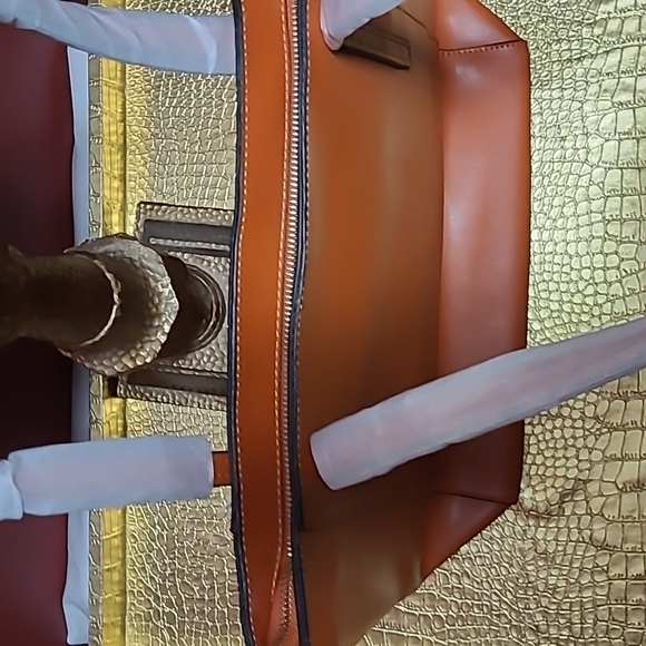 CHERRY CHICK leather, orange  mid size tote - Picture 4 of 8